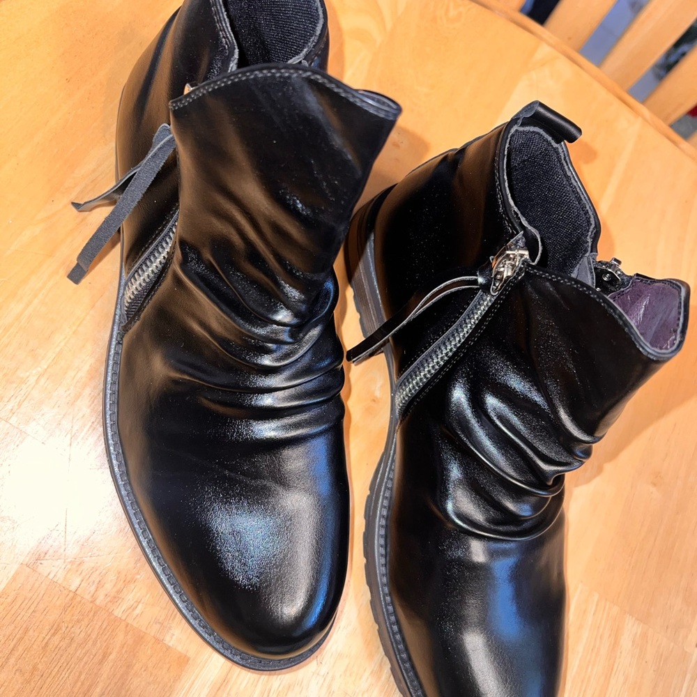 Men's Black Leather Ankle Boots